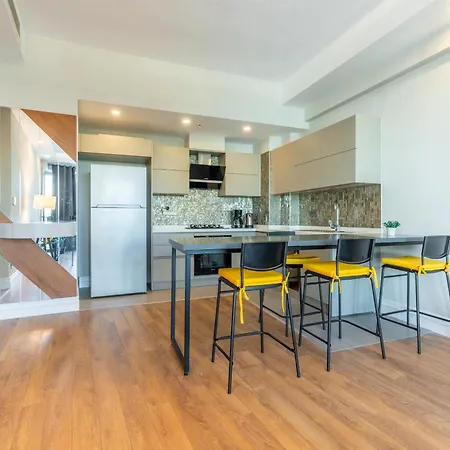 Chich 1-bed Free Pool, Spa, Fast Wifi Fitness & Access Apartament Aksu (Antalya)