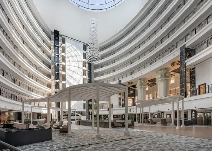 Apartament Sirius Town Pool, & Mall & Gym Near *